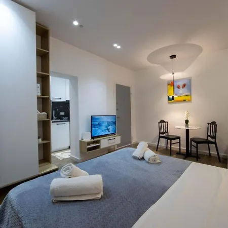 Apartment Bliss *